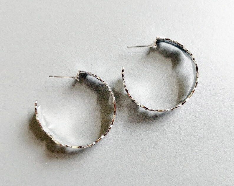 Silver plated, 30x8mm Geometric hemmed Hoop, EM0362