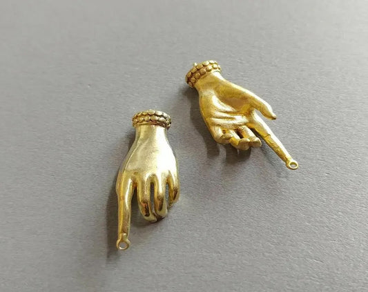 Raw brass, 26x11.5mm Hand connector pendant, EM0296