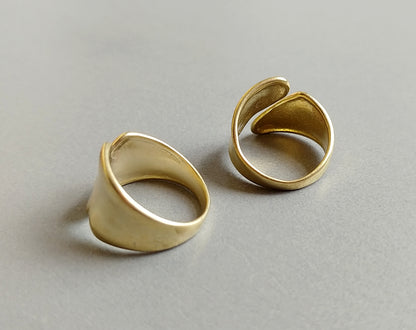 1 pc - Raw brass, 20 x 12 mm Adjustable Ring, EB0018