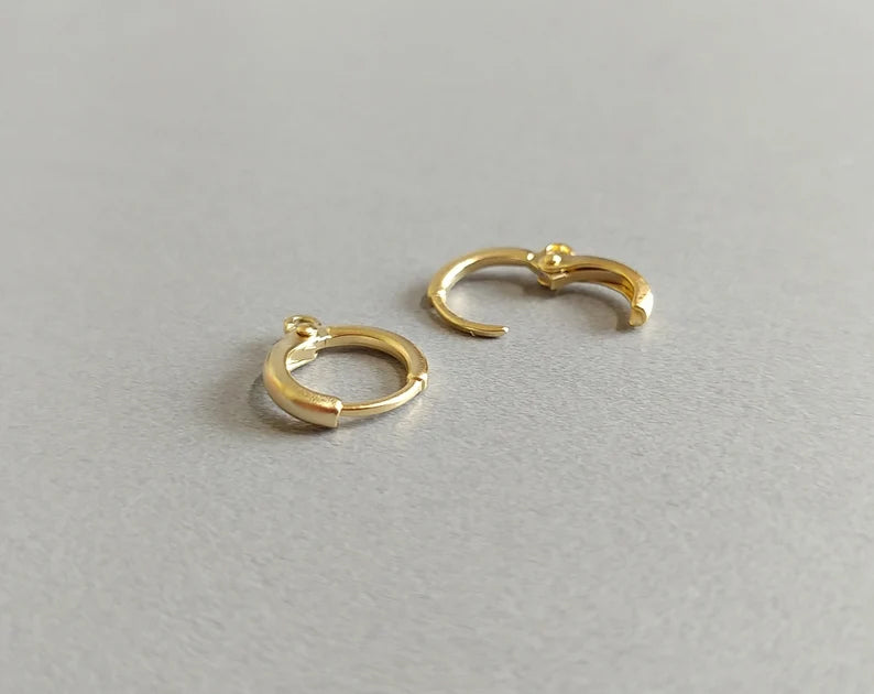 Matte gold plated, 12mm Huggie Earrings with clip-on leve-back hoop, EBF0039