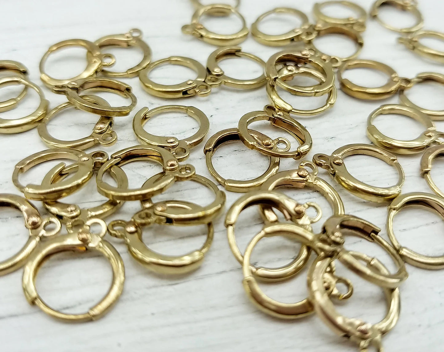 10pcs - Raw brass, 12mm Huggie Earrings with clip-on leve-back hoop, EBF0039