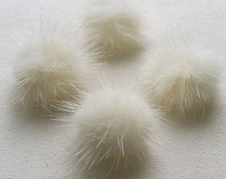 4 PCS - (no ring) Ivory, 30mm Natural Genuine Mink PomPom Ball, ECT0009