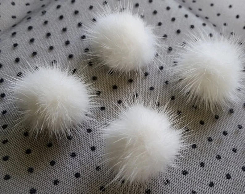 4 PCS - (no ring) White, 30mm Natural Genuine Mink PomPom Ball, ECT0009