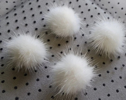 4 PCS - (no ring) White, 30mm Natural Genuine Mink PomPom Ball, ECT0009
