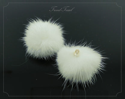 (top ring) Ivory, 30mm Mink Fur Ball, ECT0009R
