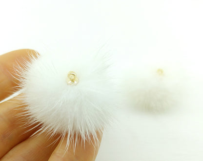 (top ring) Ivory, 30mm Mink Fur Ball, ECT0009R