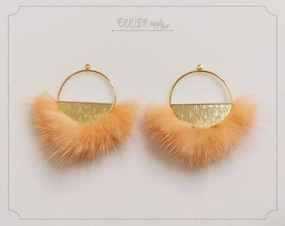 Peach, 50mm Half Moon Mink Fur Pendant, ECT0039