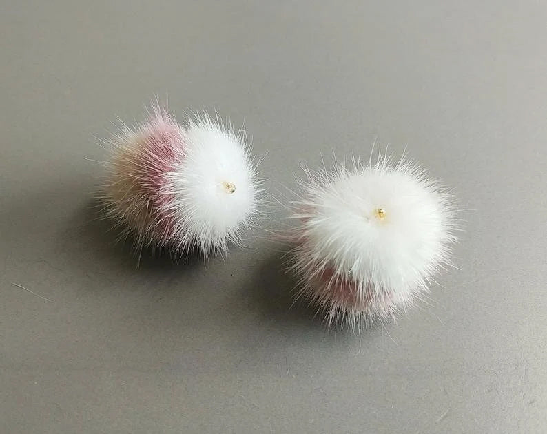 White Indie Milk, 50mm Triple Mink Fur Ball, ECT0042