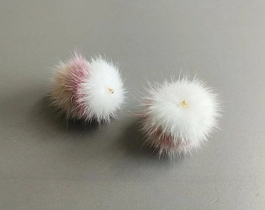 White Indie Milk, 50mm Triple Mink Fur Ball, ECT0042