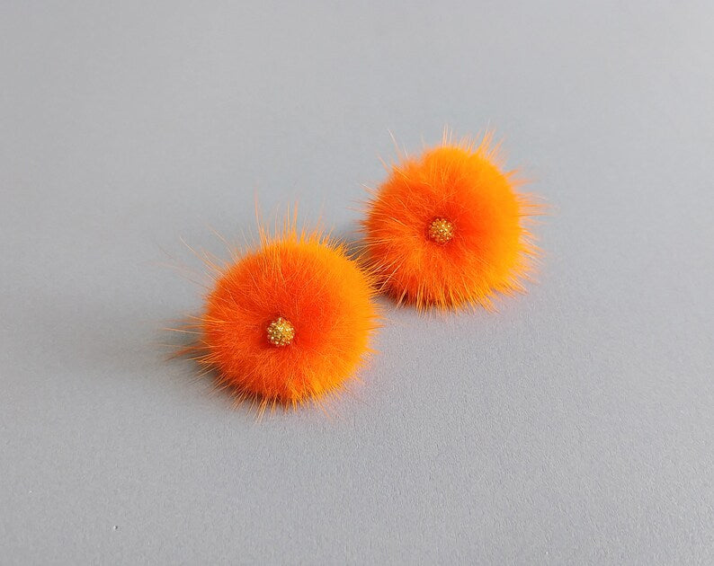 (brass stud) Brown Purple, 30mm Mink PomPom Post with Flower Stamen, ECT0009F