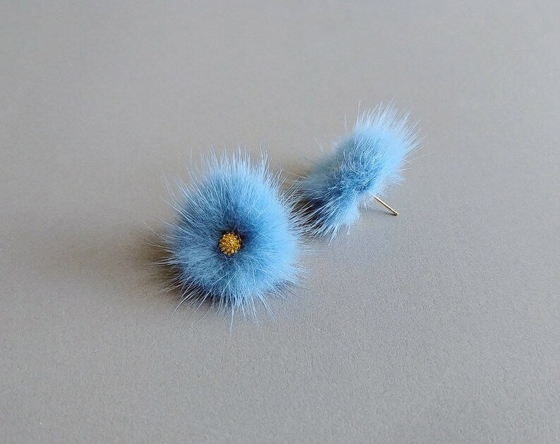 (brass stud) Bule Green, 30mm Mink PomPom Post with Flower Stamen, ECT0009F