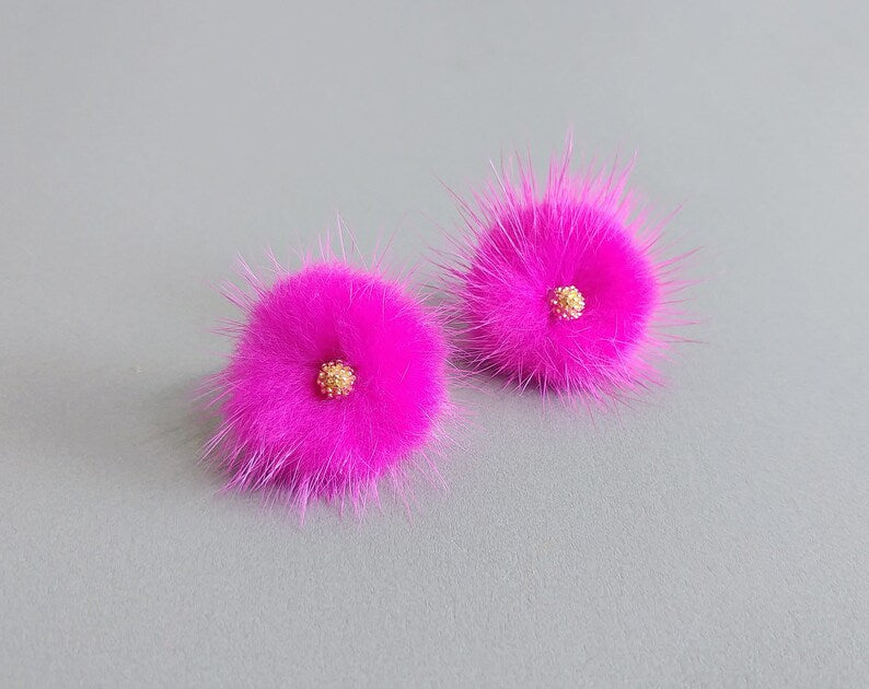 (brass stud) Pink Red, 30mm Mink PomPom Post with Flower Stamen, ECT0009F