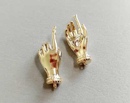Gold plated, 26x11.5mm Hand connector pendant, EM0296