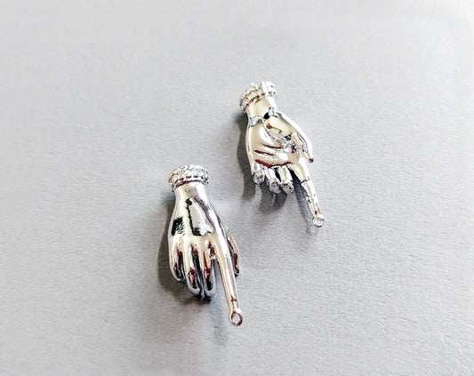 Silver plated, 26x11.5mm Hand connector pendant, EM0296