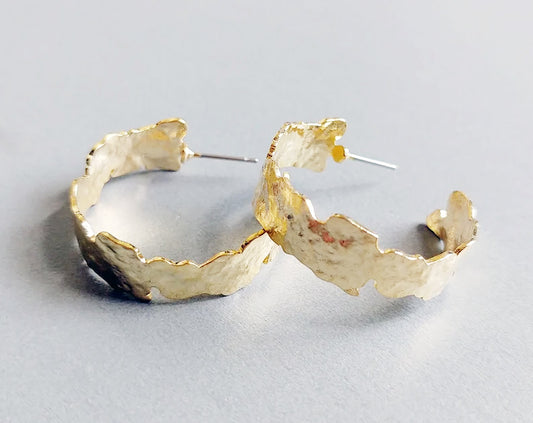 Gold plated, 30x8mm Geometric hemmed Hoop, EM0362