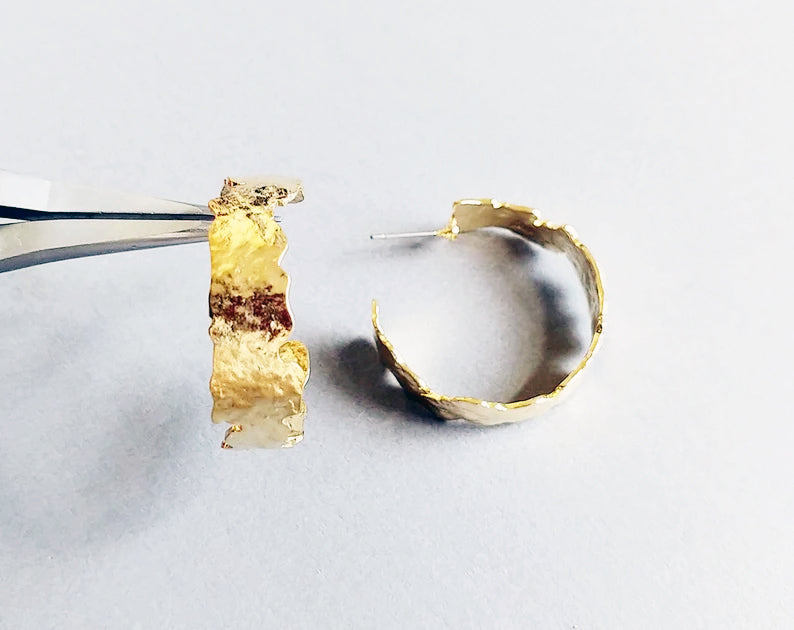 Gold plated, 30x8mm Geometric hemmed Hoop, EM0362