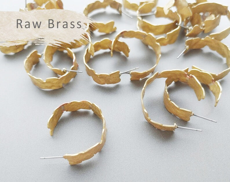Raw brass, 30x8mm Geometric hemmed Hoop, EM0362