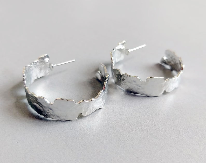 Silver plated, 30x8mm Geometric hemmed Hoop, EM0362