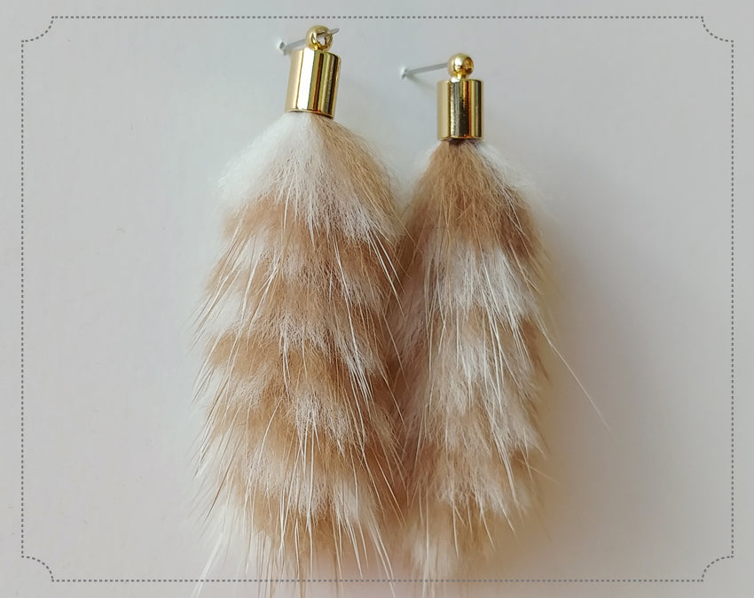 Ivory & Beige, 45mm Mink Fur Tassel Pendant, ECT0163