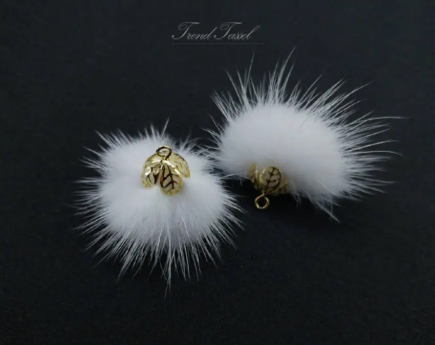 (cap ring) White, 30mm Mink Fur Ball, ECT0009C