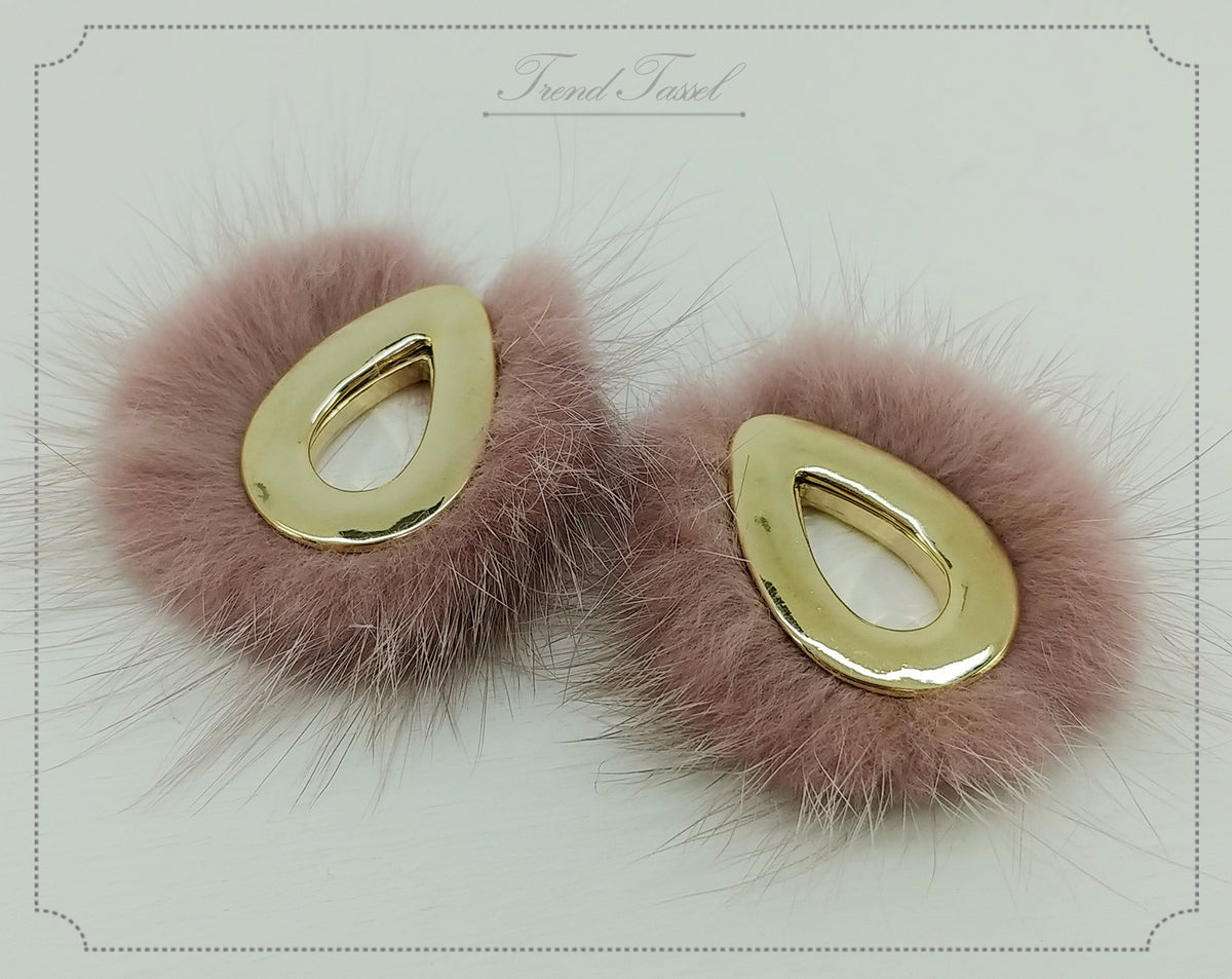 Indiepink, 52mm Teardrop Mink Fur Pendant, ECT0165