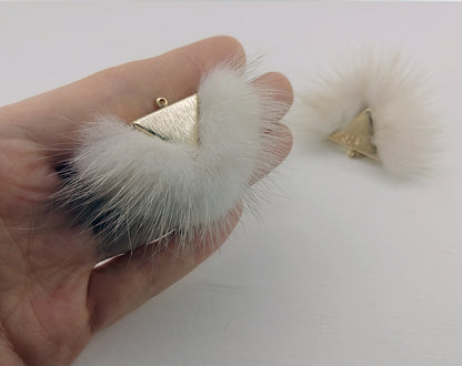 Ivory, 50mm Chubby Mink Fur Triangle PomPom, ECT0166