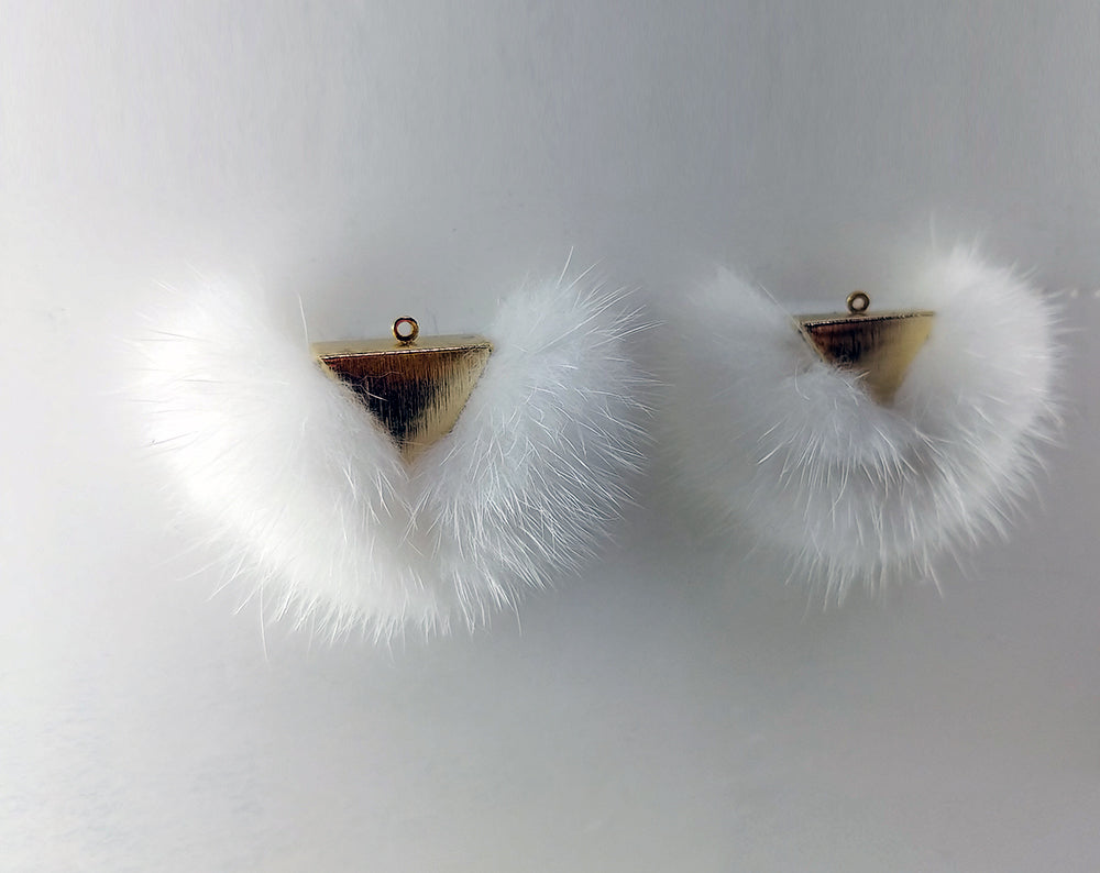 White, 50mm Chubby Mink Fur Triangle PomPom, ECT0166