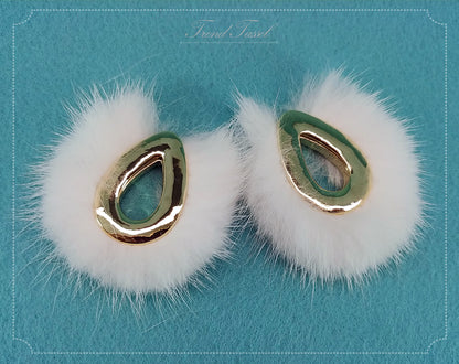 White, 52mm Teardrop Mink Fur Pendant, ECT0165